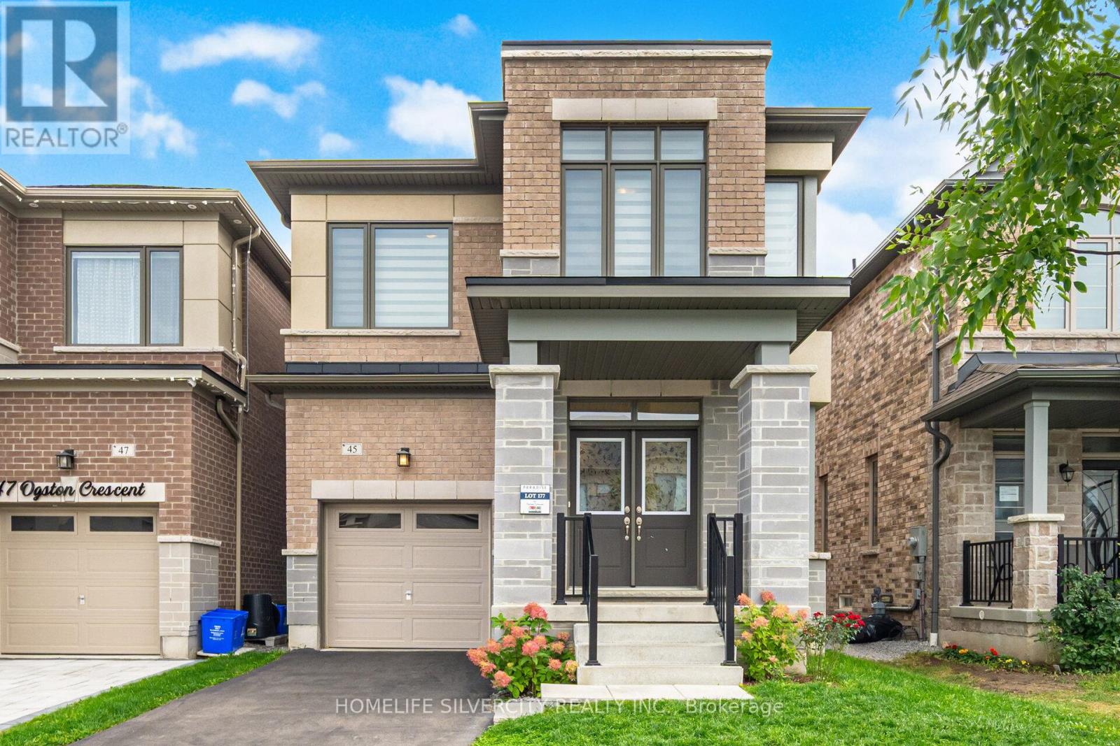 45 Ogston Cres, Whitby, ON L1P 0H2