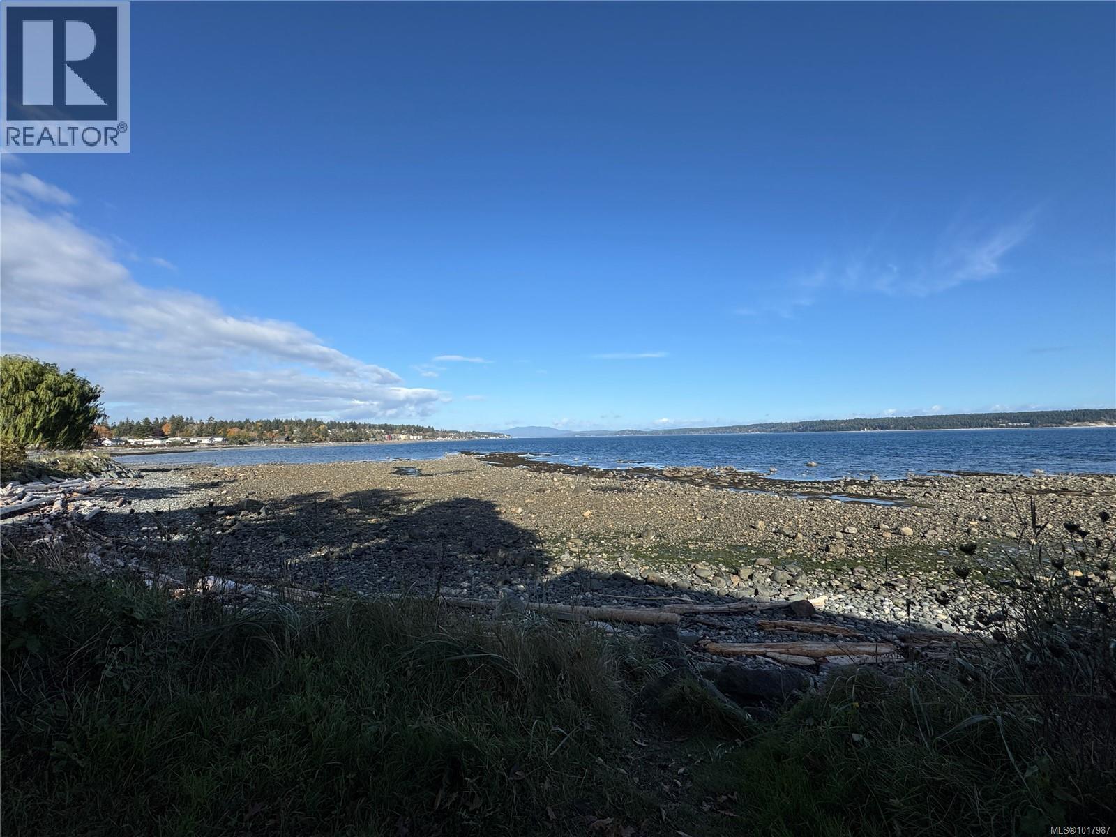 9 Adams Rd Unit 104 Rd, Campbell River, BC V9W 1R9