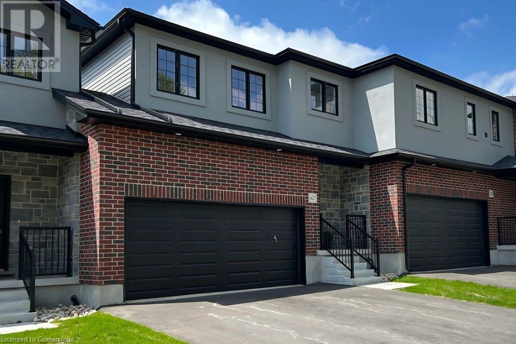 427 Woolwich St, Waterloo, ON N2K 0E8