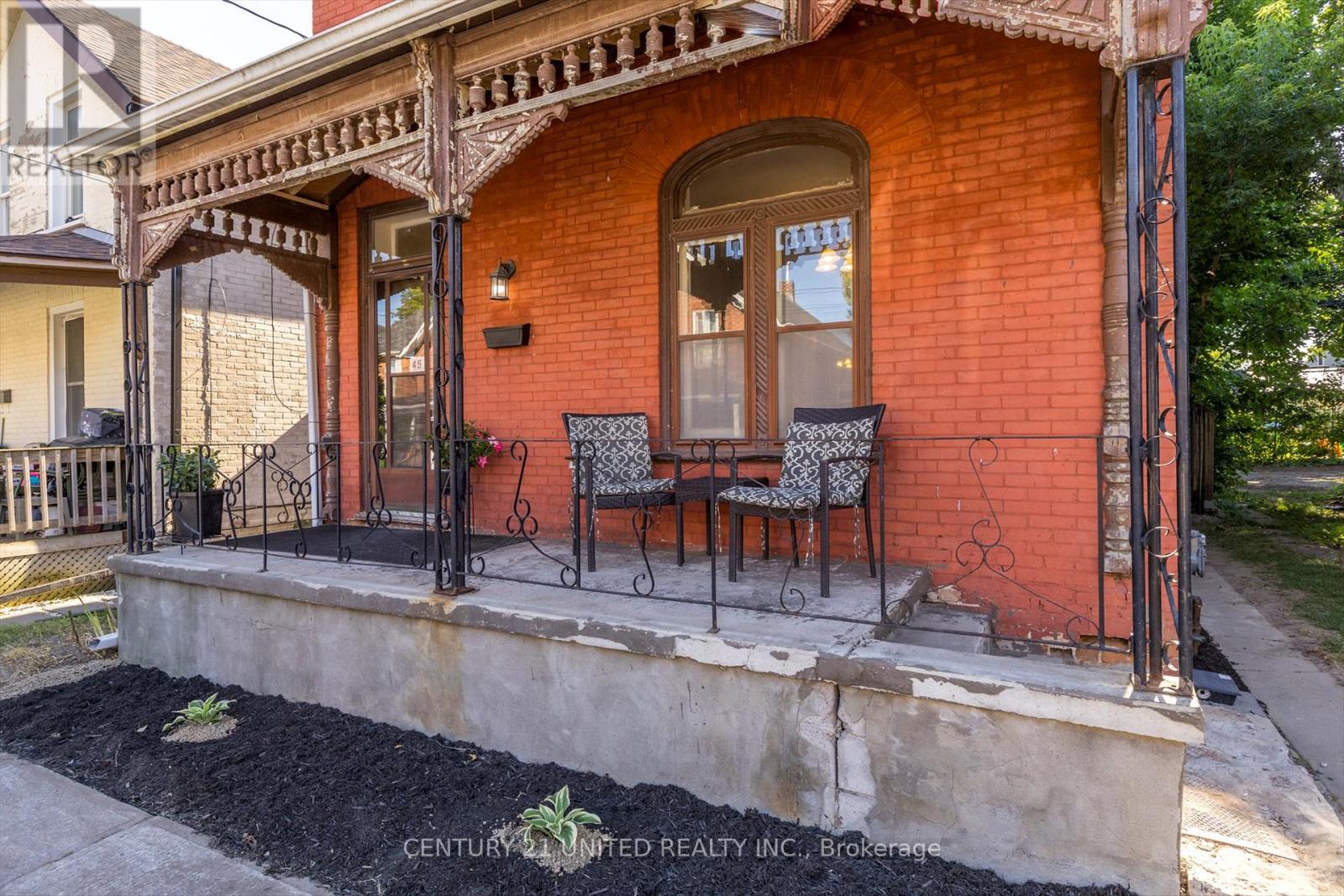 45 Lafayette Ave, Peterborough, ON K9J 5C1