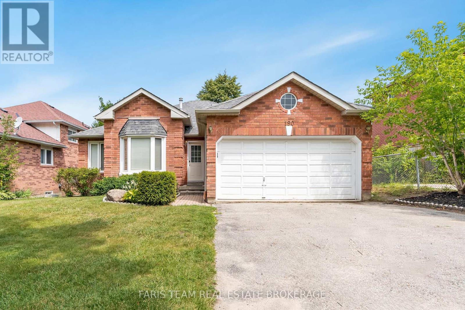 190 Bowerman Blvd, New Tecumseth, ON L9R 1N9