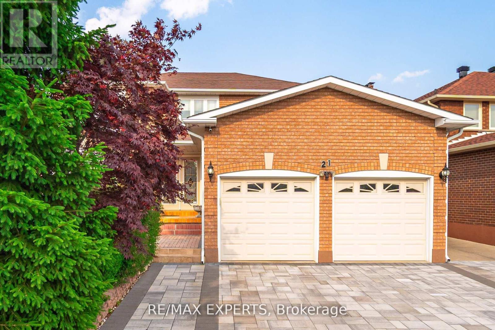 21 Williamsburg Ln, Vaughan East Woodbridge, ON L4L 5C8