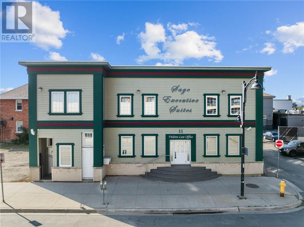 11 Elgin St, Sudbury, ON P3C 5B4