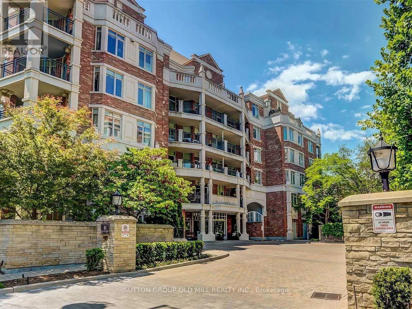 206 10 Old Mill Trl, Toronto, ON M8X 2Y9