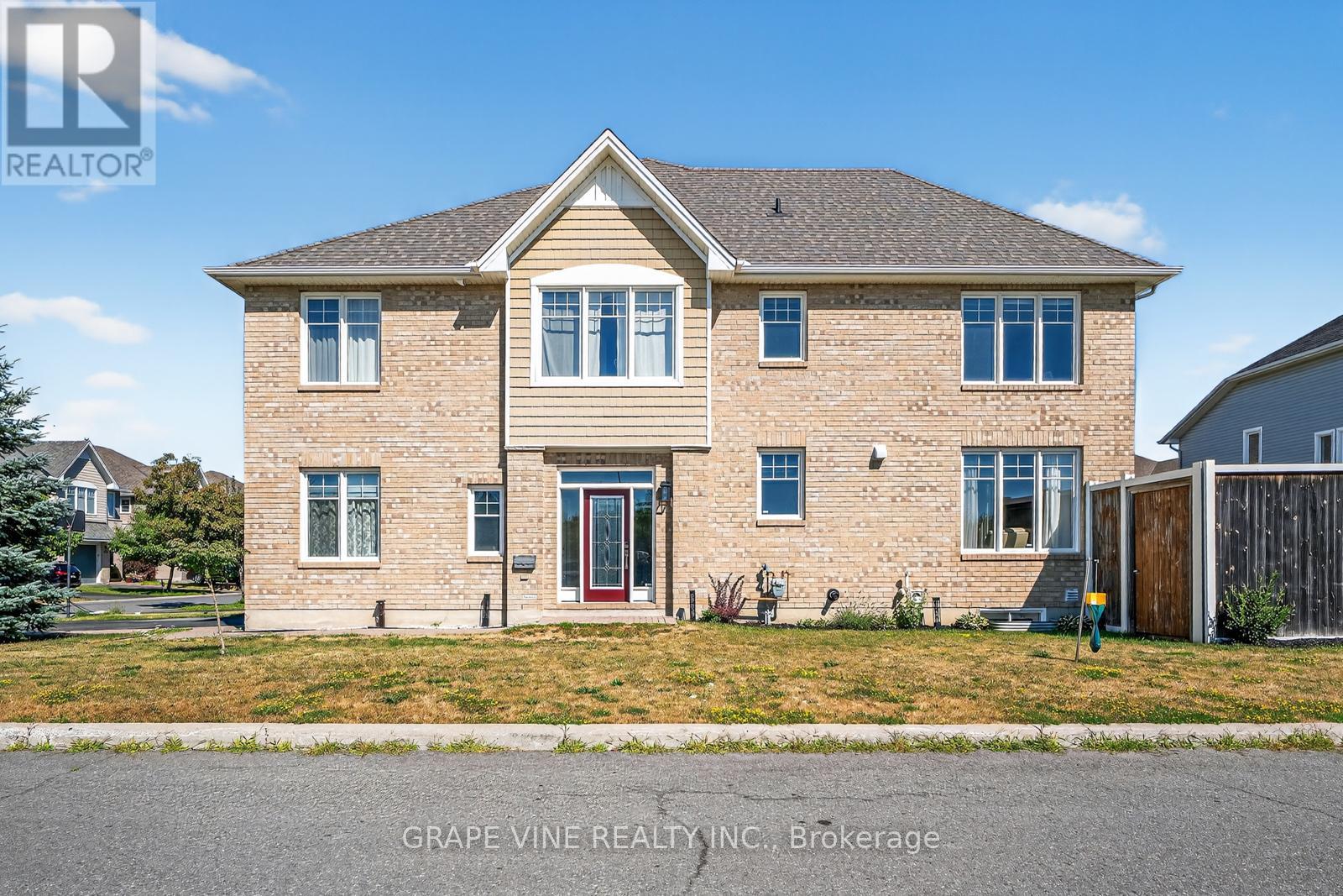 349 Grammond Cir, Ottawa, ON K4A 0T6