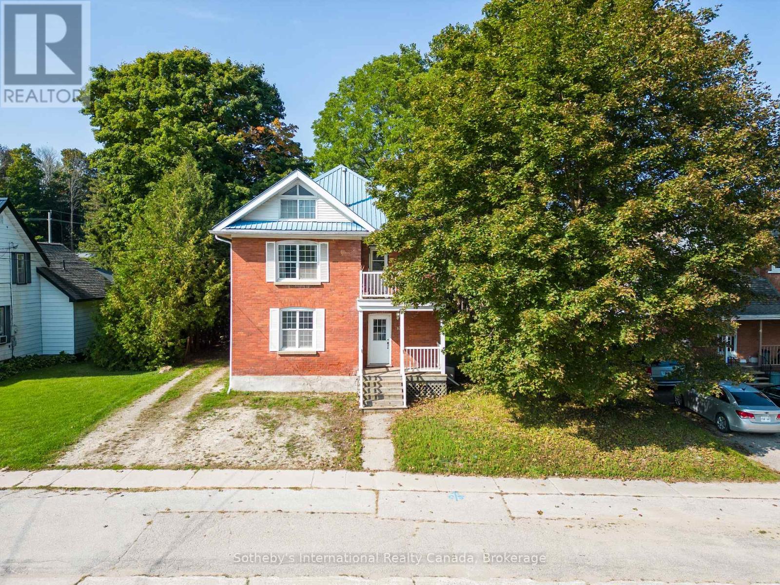 104 Sykes St S, Meaford, ON N4L 1W9