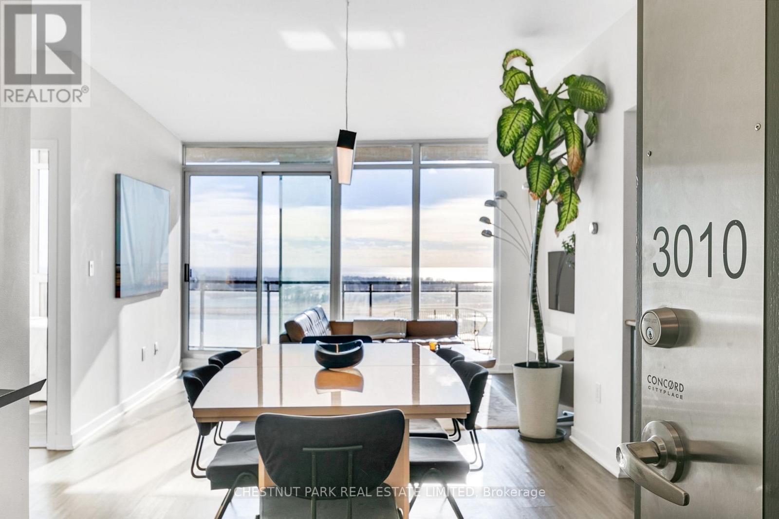 3010 25 Capreol Ct, Toronto, ON M5V 3Z7