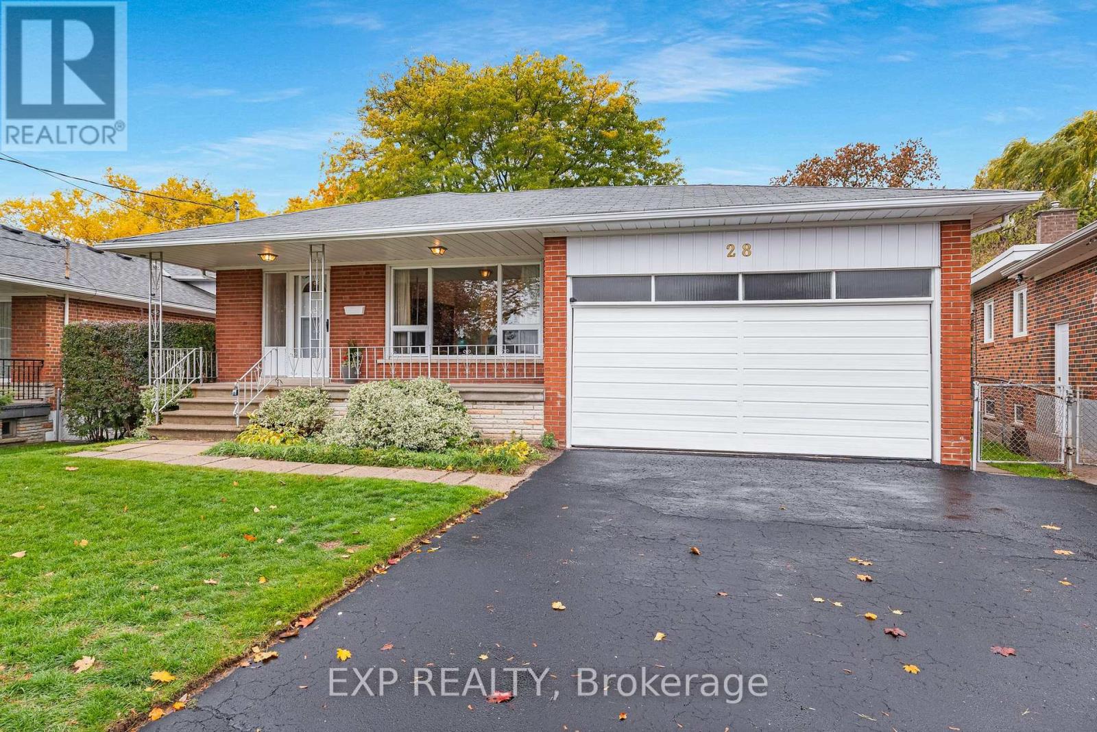 28 Aviemore Dr, Toronto, ON M9L 2L5