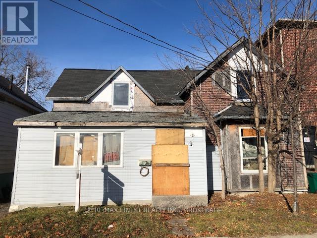9 Cataraqui St, Kingston, ON K7K 1Z6
