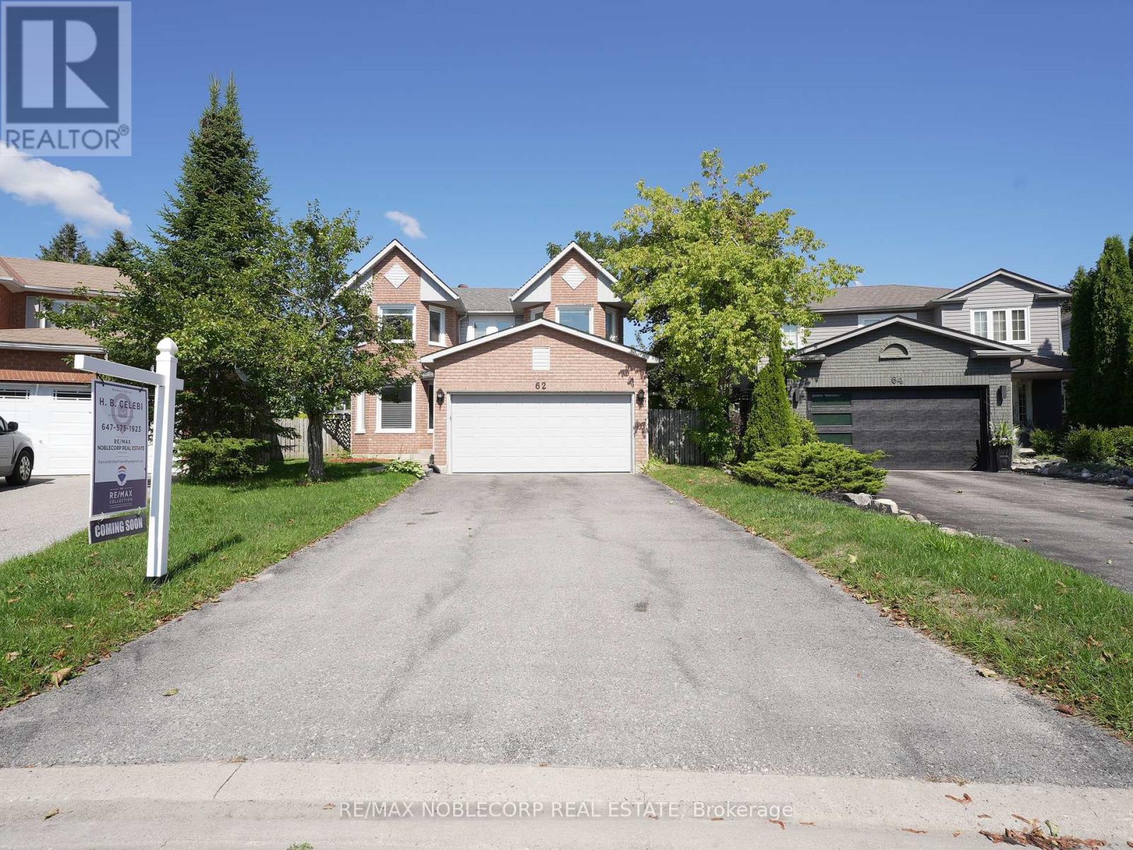 62 Oshaughnessy Cres, Barrie, ON L4N 7L8