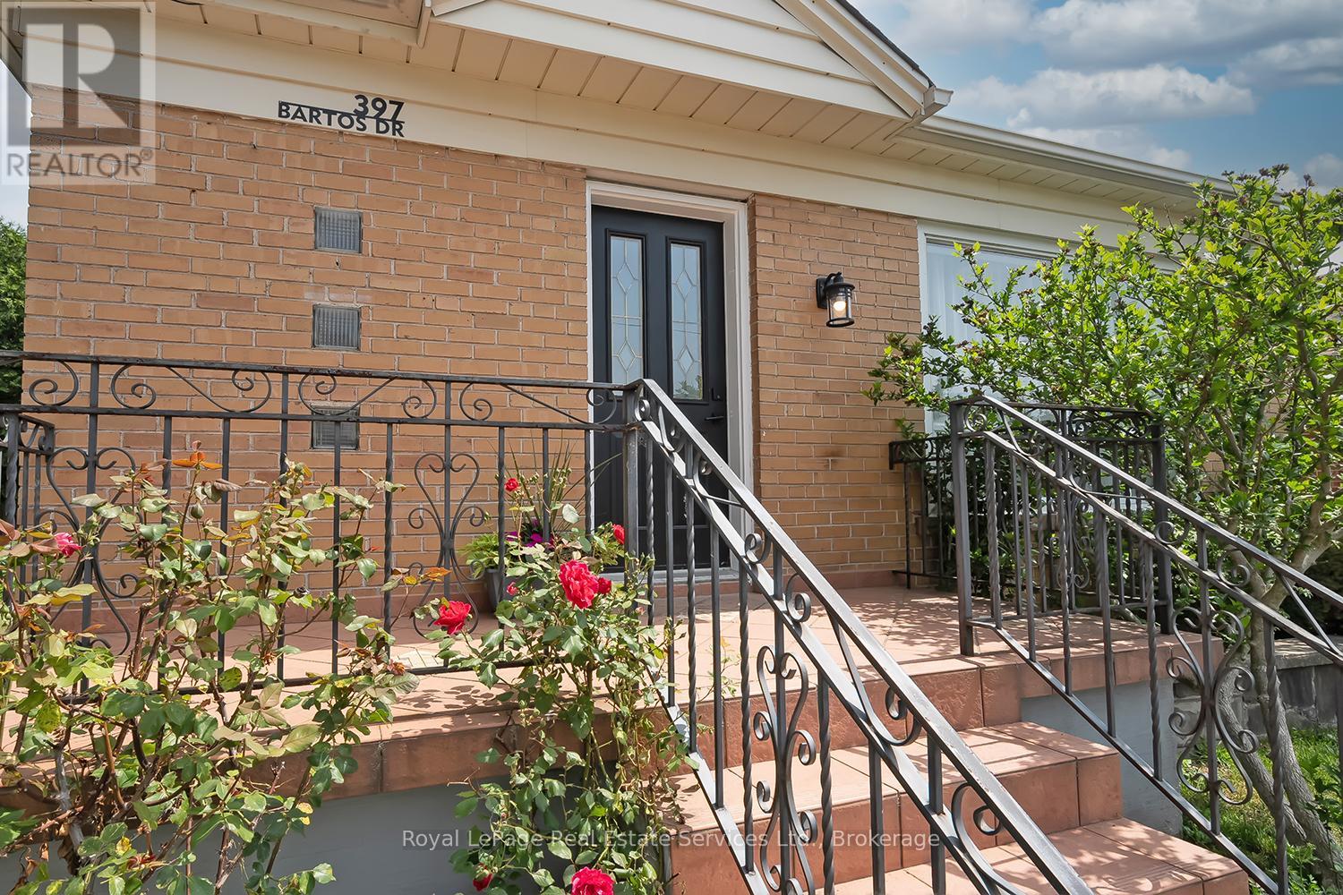 397 Bartos Dr, Oakville, ON L6K 3E5