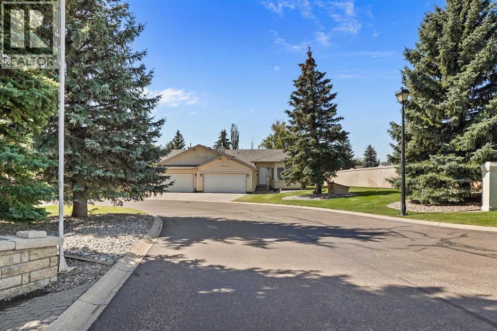 240 Heritage Boulevard W Unit 1, Lethbridge, AB T1K 7H3