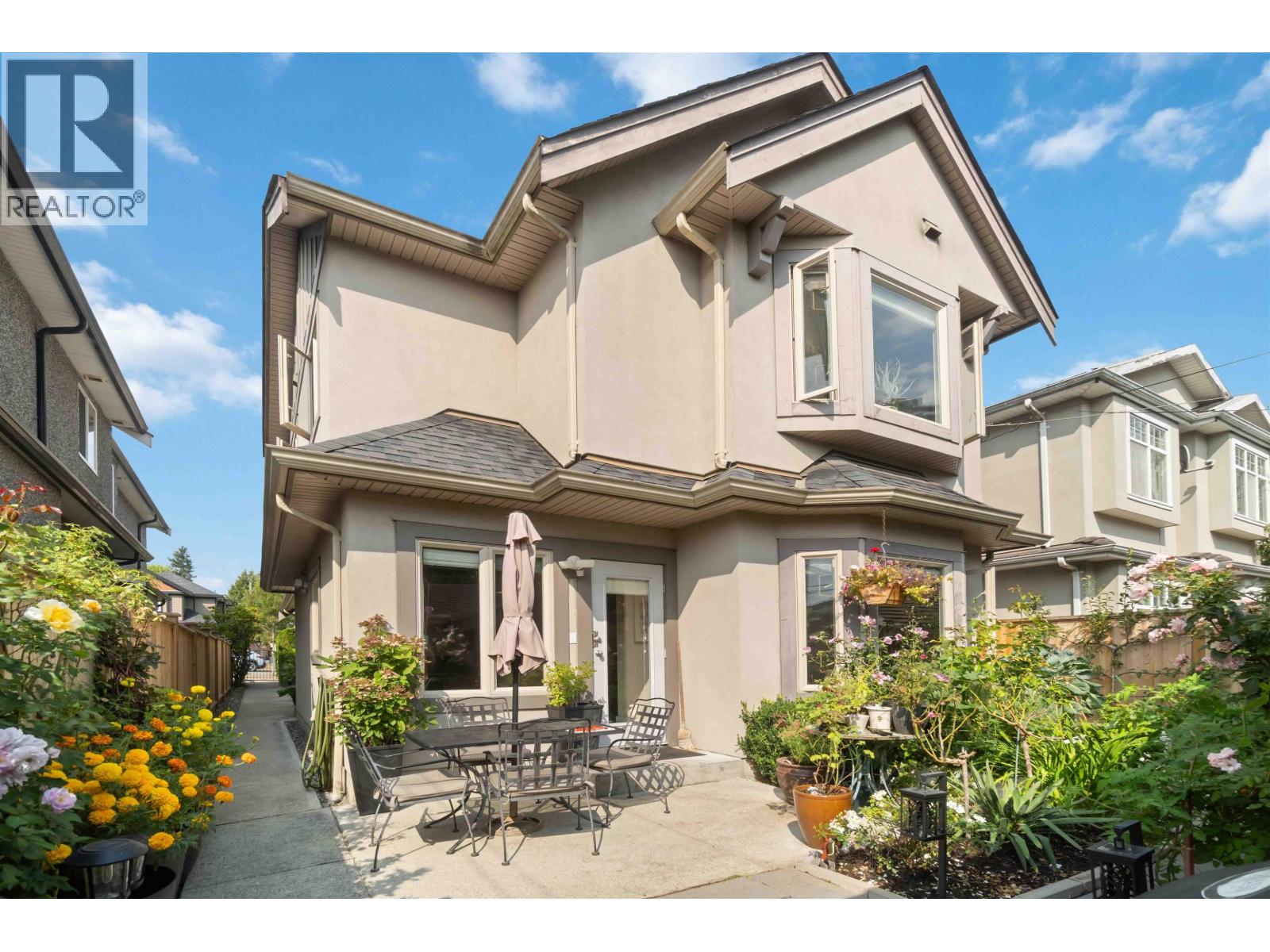720 W 68th Ave, Vancouver, BC V6P 2T9