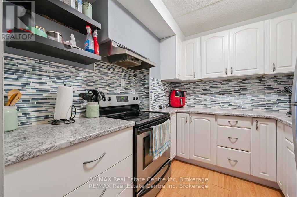 310 65 Silvercreek Pkwy N, Guelph, ON N1H 7R9