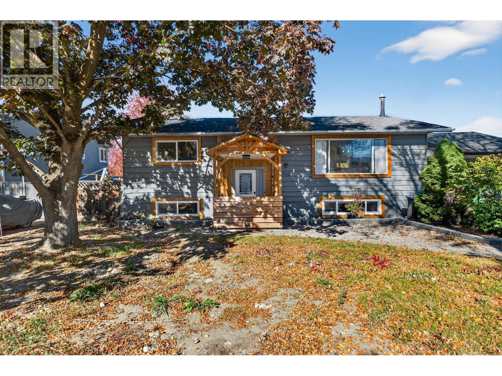 250 Benchview Rd, Kelowna, BC V1X 1M5