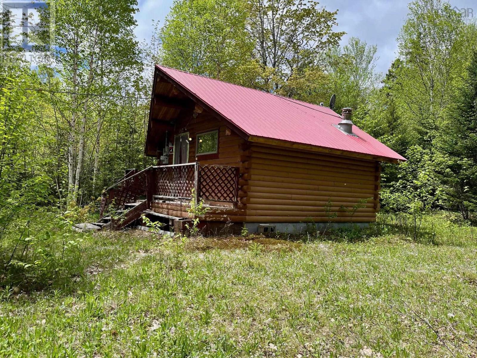 268 Eagle Rock Dr, Franey Corner, NS B0R 1E0