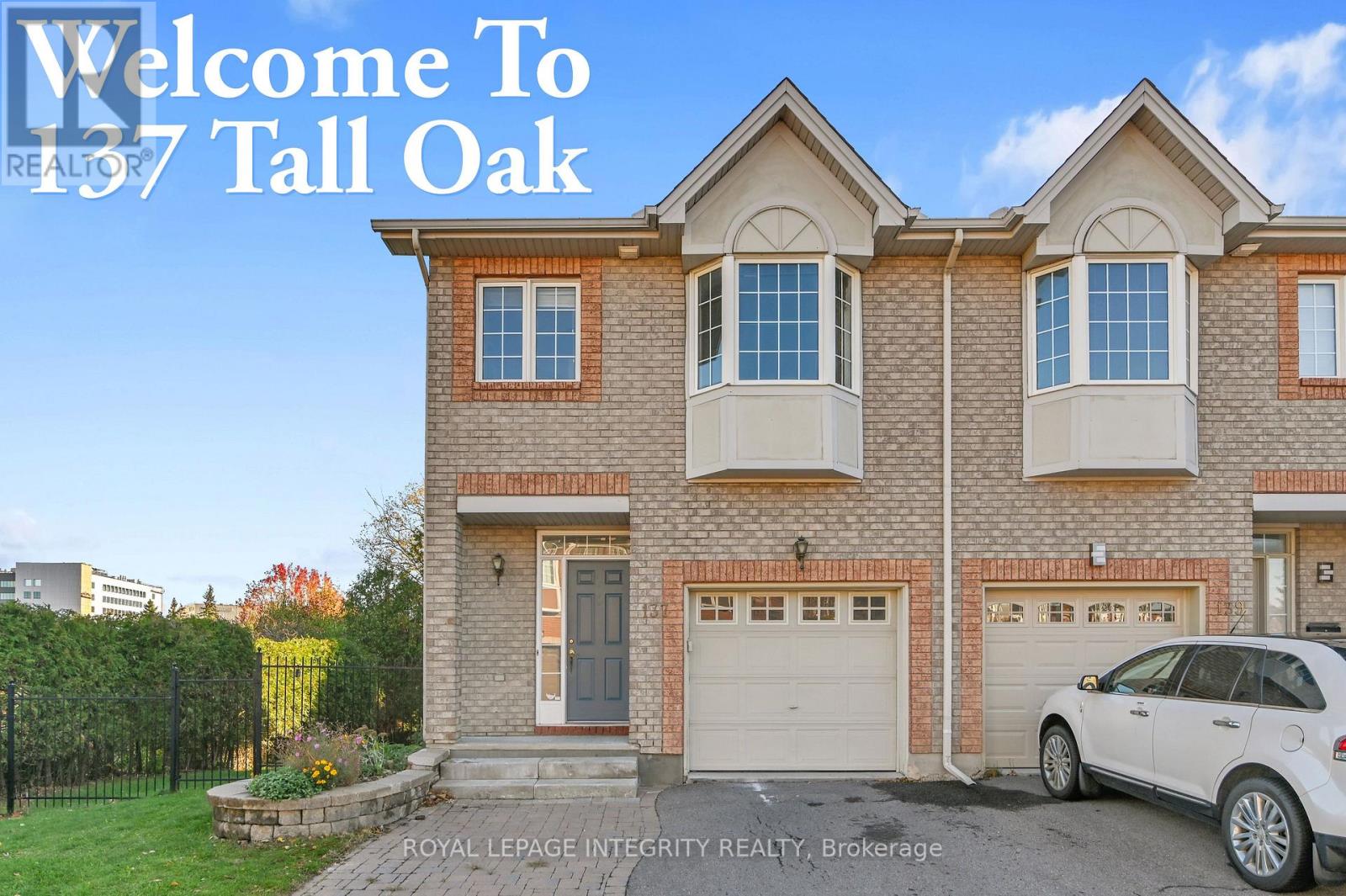 137 Tall Oak Private, Ottawa, ON K1G 6T3