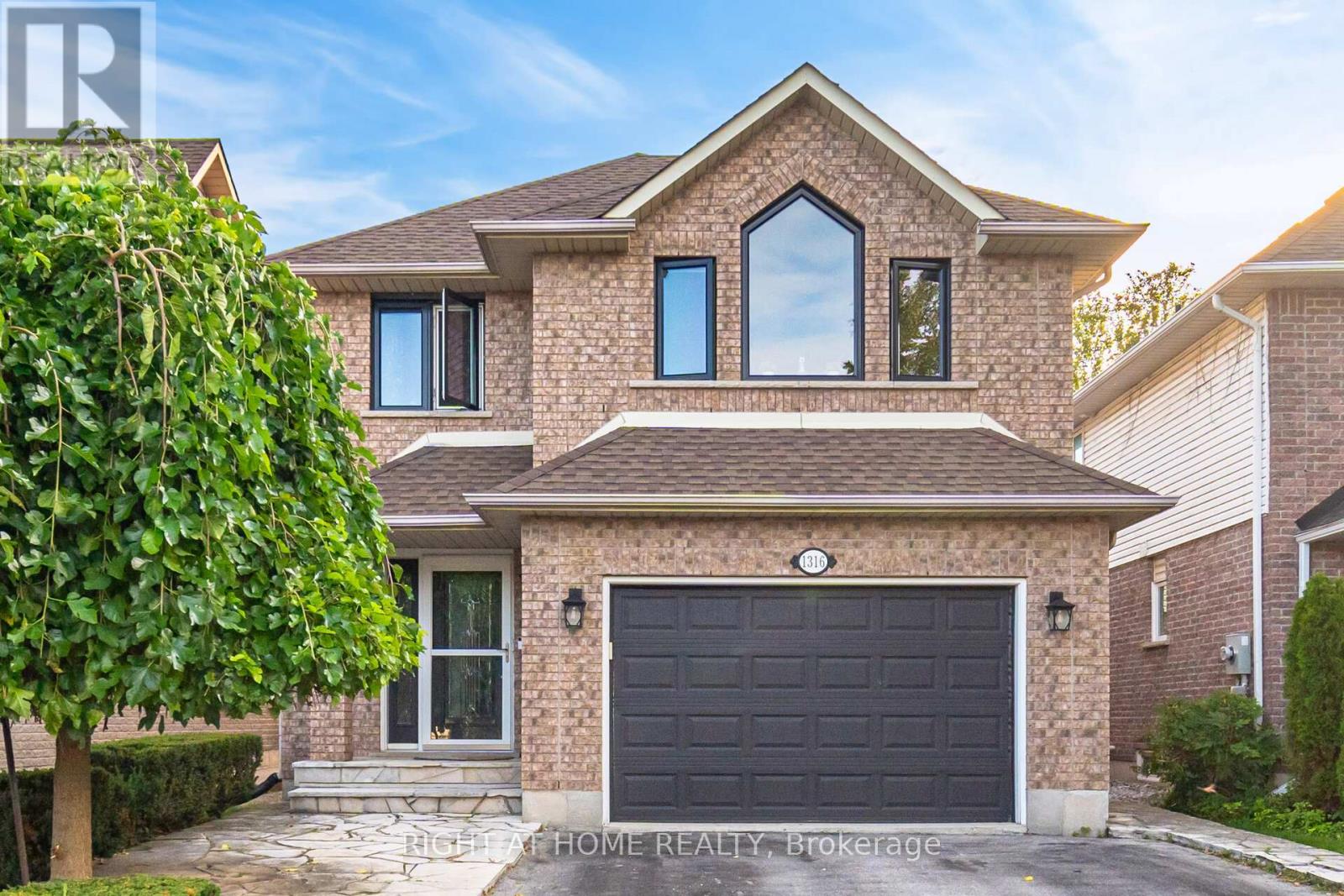 1316 Inglehart Dr, Burlington, ON L7M 4X6