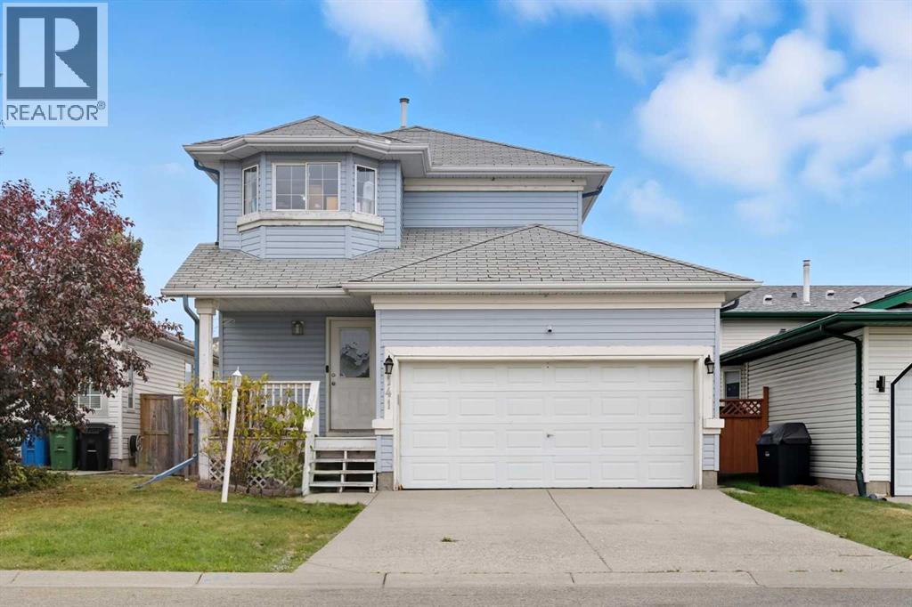 141 Saratoga Close NE, Calgary, AB T1Y 7A1