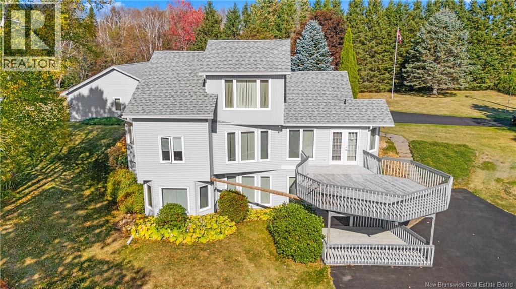 17 Richard Ln, Shediac Bridge, NB E4R 1R3