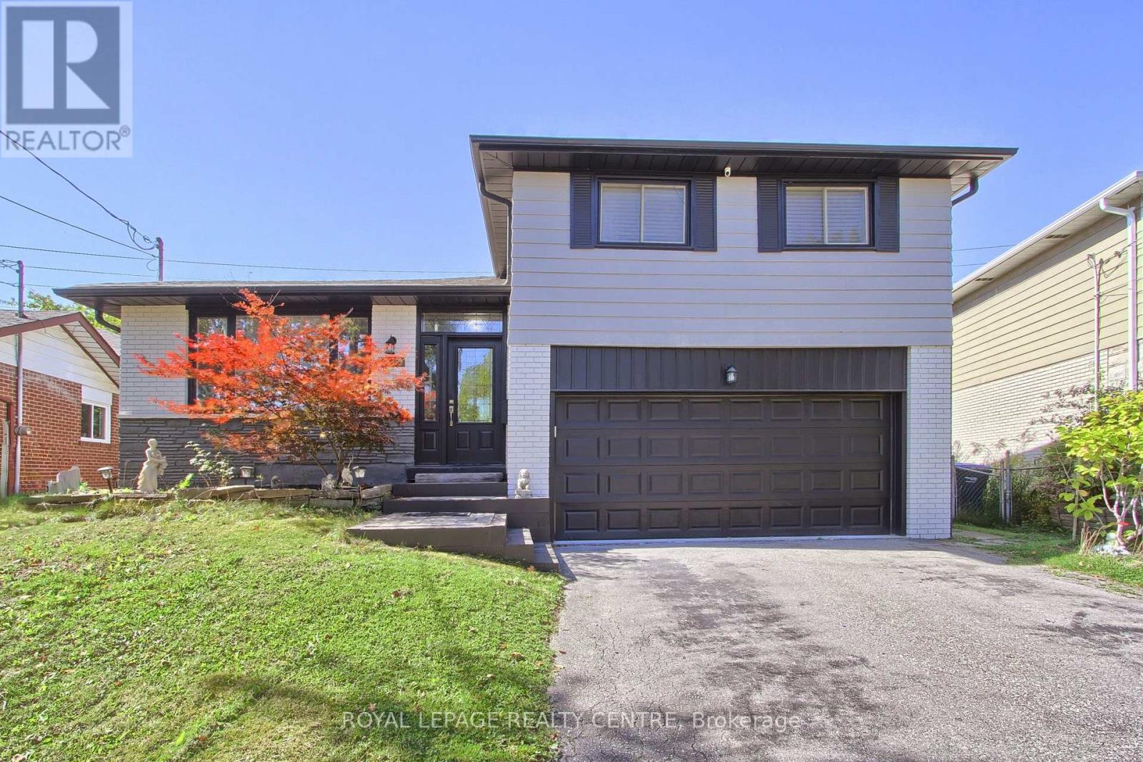 2039 Davebrook Rd, Mississauga, ON L5J 3M4