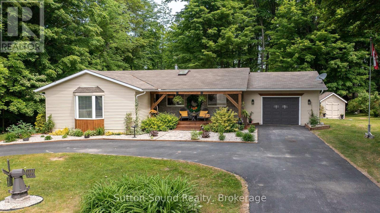 7 Sandy Pines Trl, South Bruce Peninsula, ON N0H 2G0