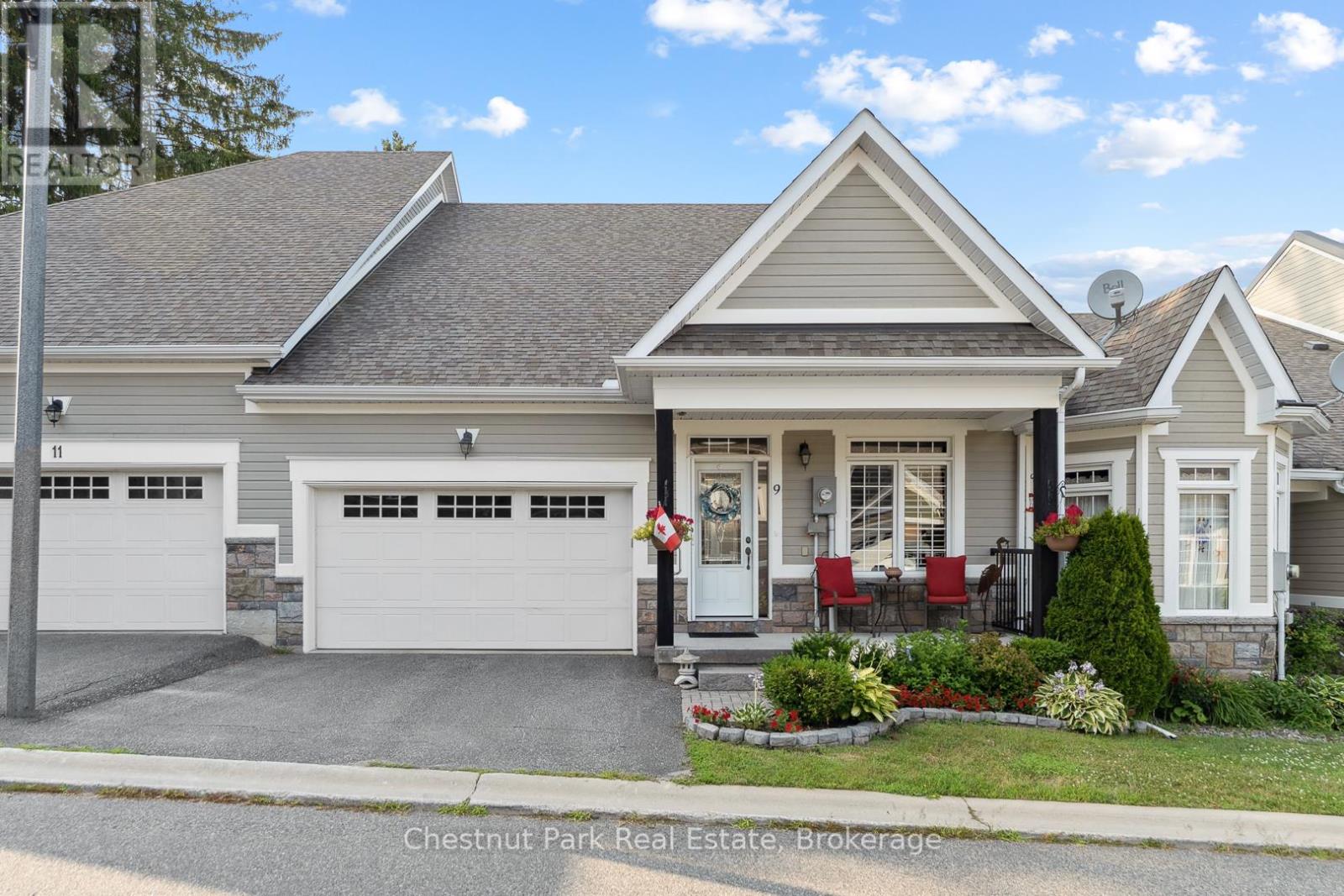 9 Stormont Ct, Bracebridge, ON P1L 0B7