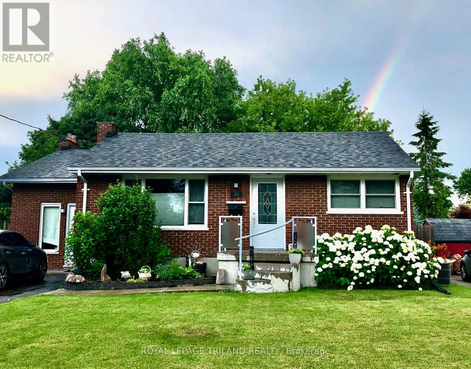 226 Rainbow Ave, London, ON N5W 4W1