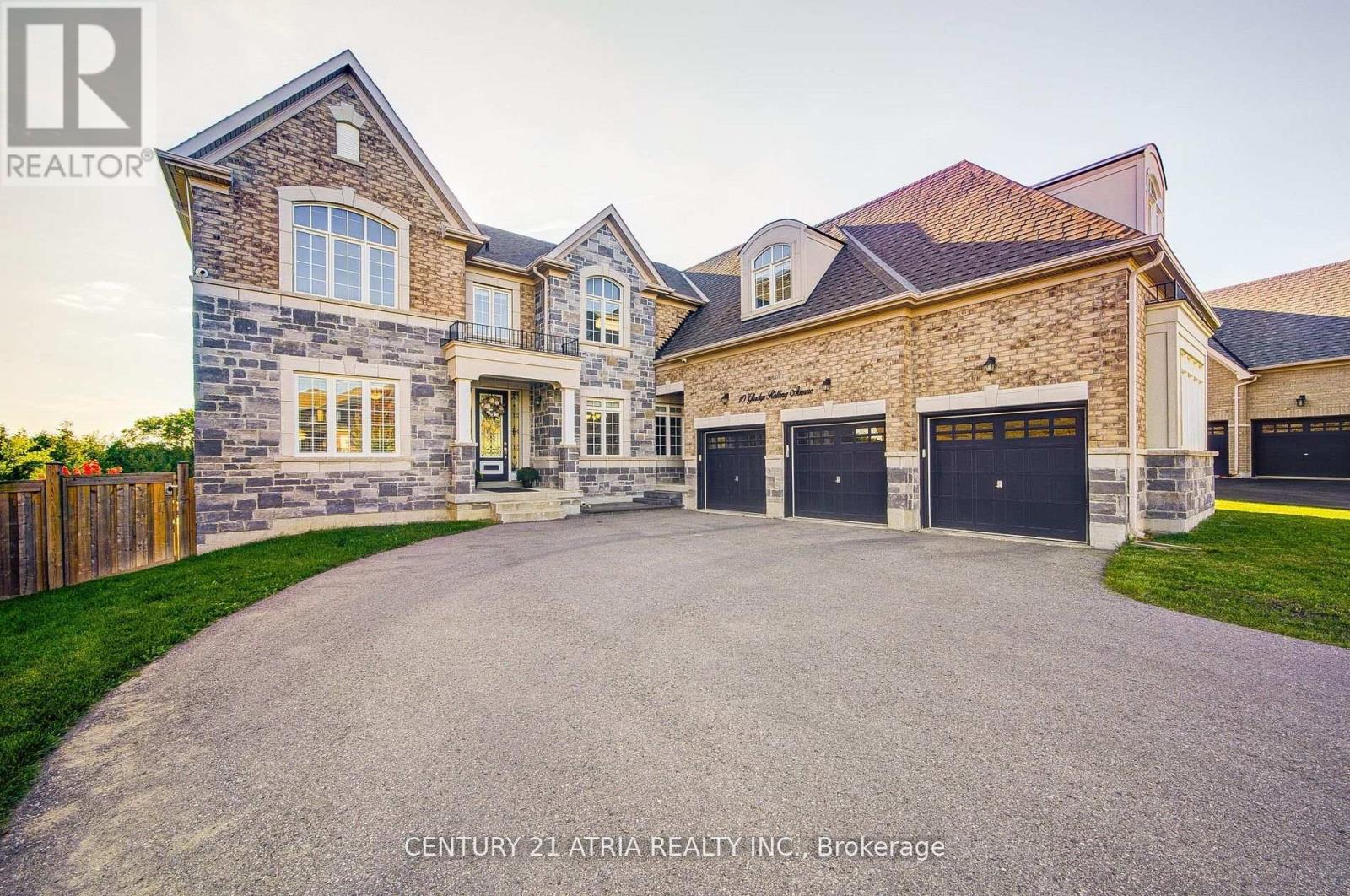 10 Gladys Rolling Ave, East Gwillimbury, ON L0G 1M0