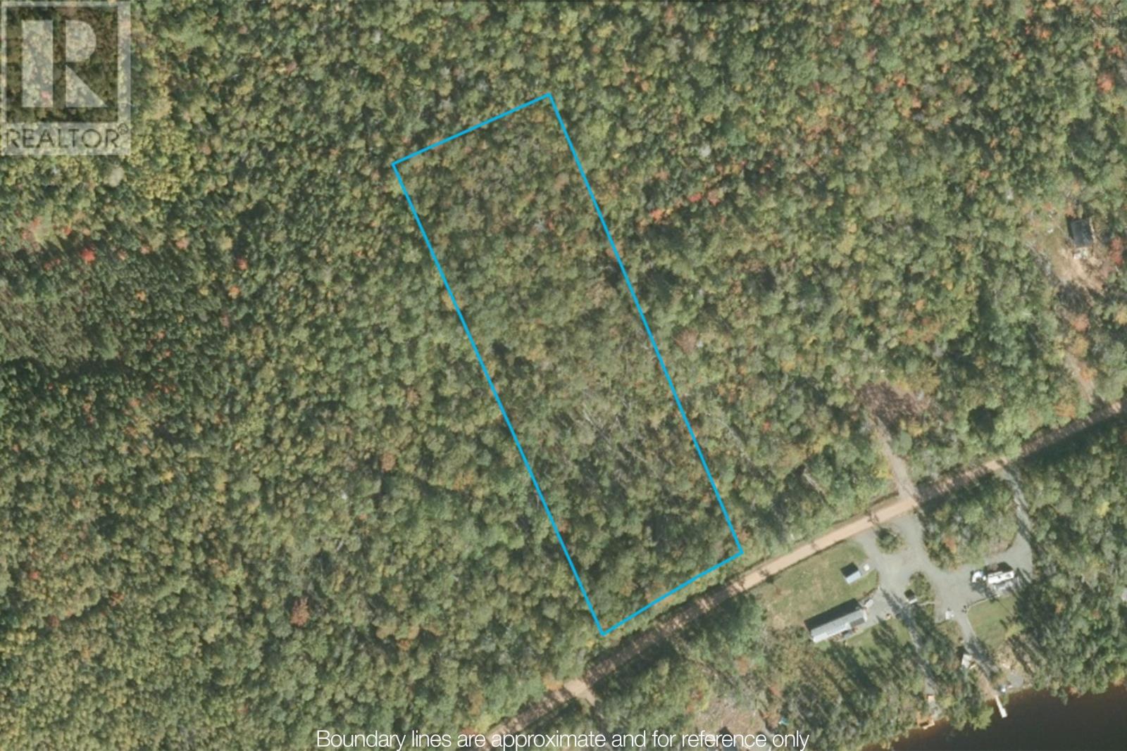 19 Black Lake Rd, Black Lake, NS B0M 1E0
