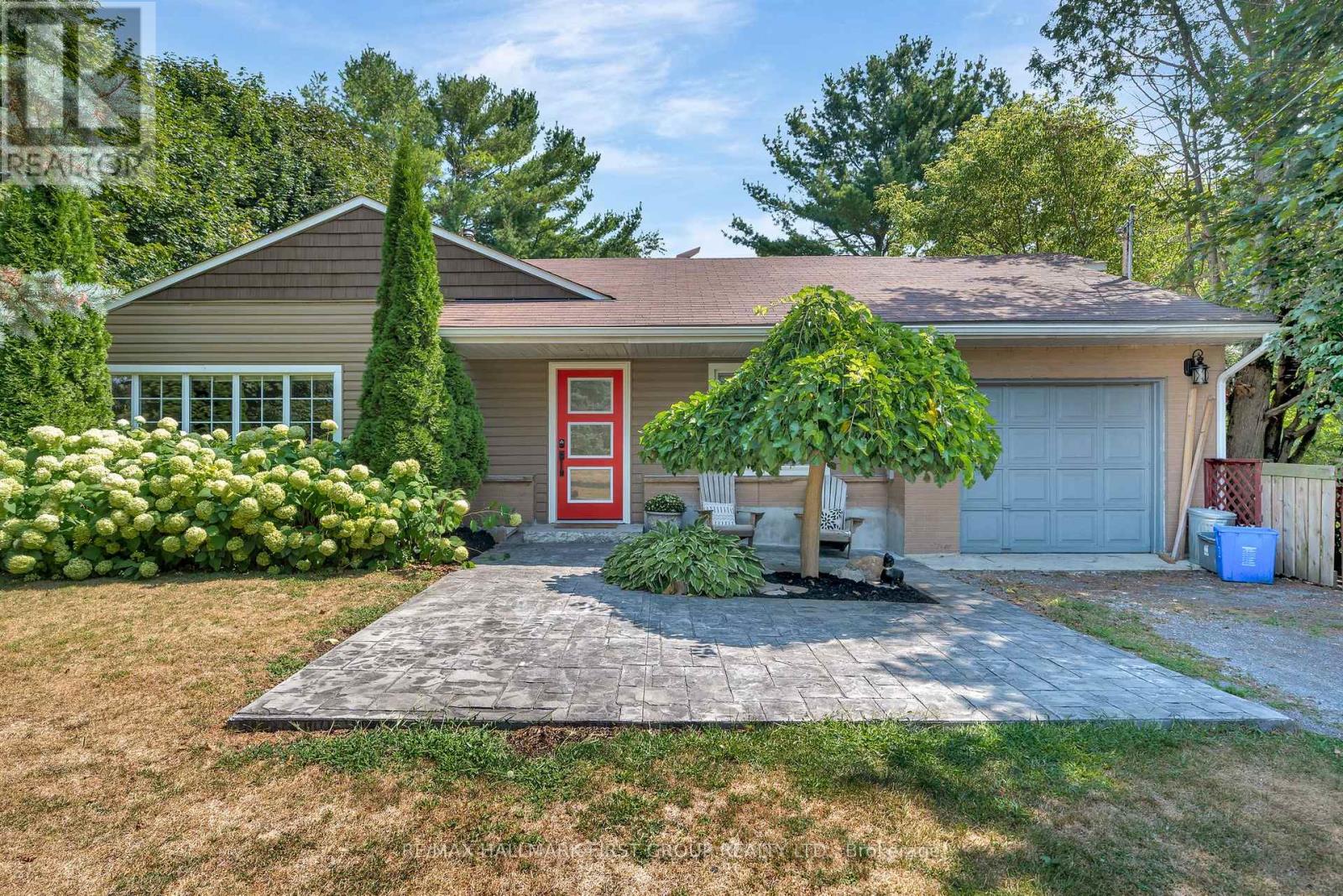 4073 Burnham St N, Hamilton, ON K9A 4J9