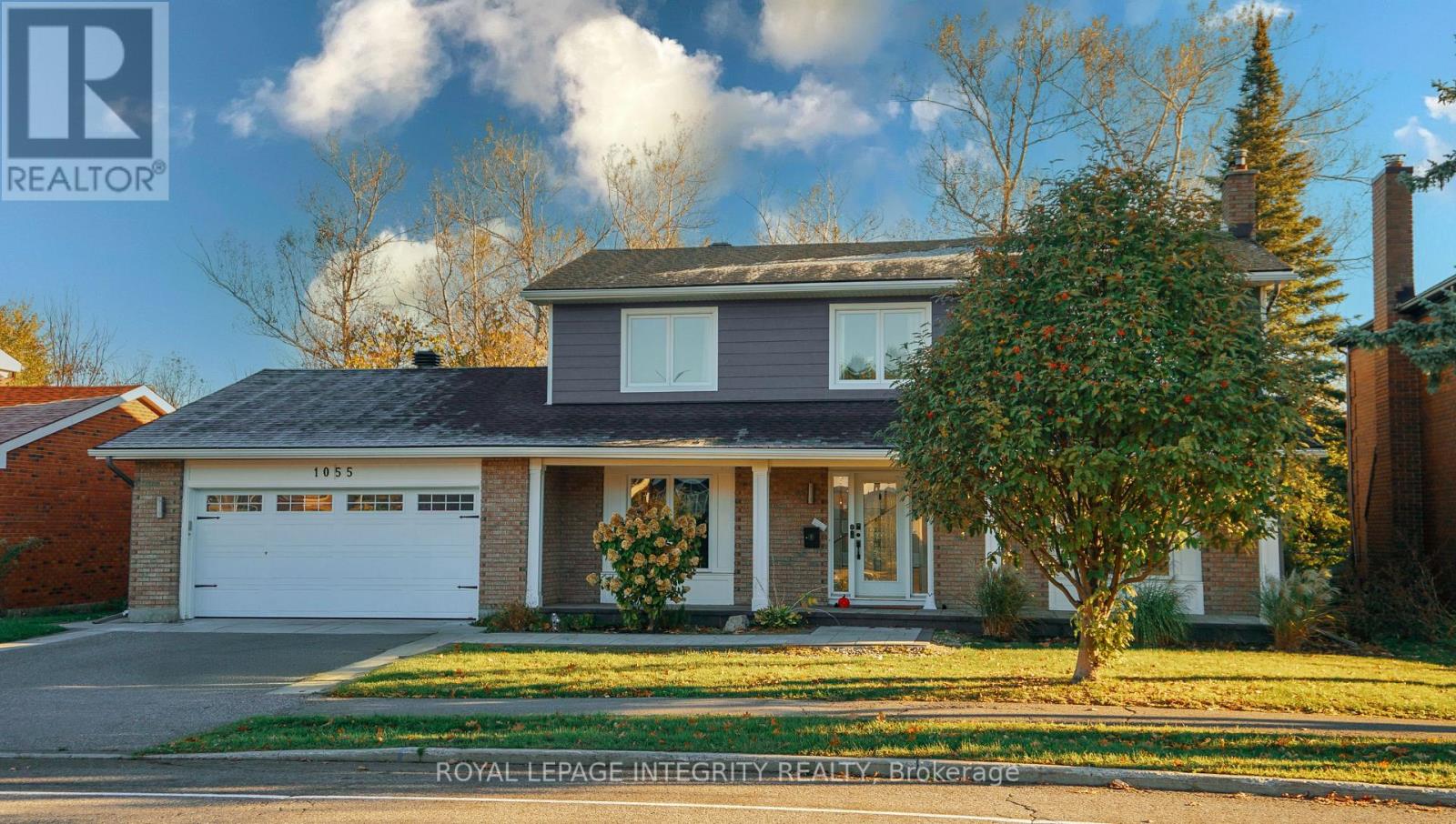 1055 Plante Dr, Ottawa, ON K1V 9E5