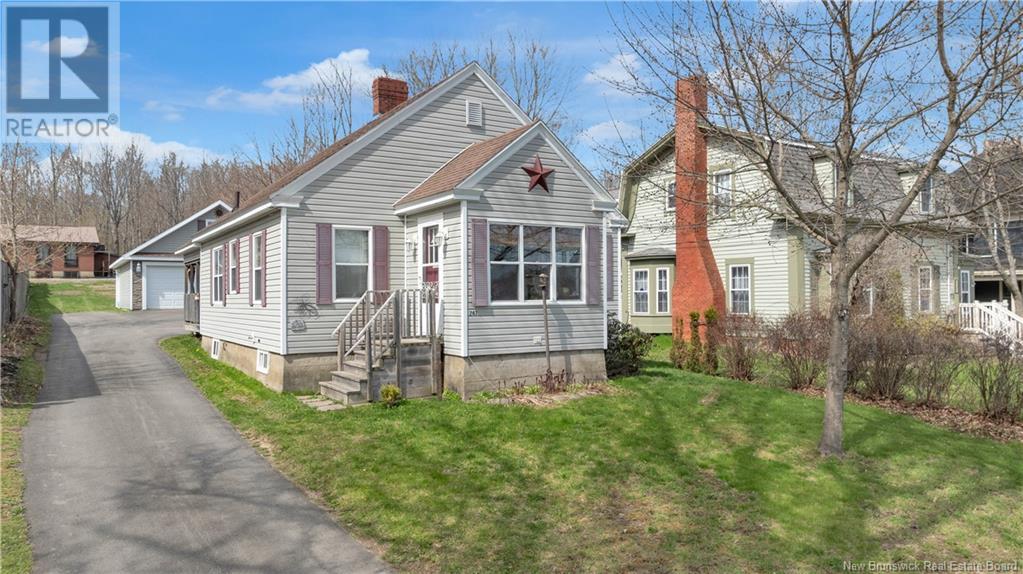 247 Milltown Blvd, St. Stephen, NB E3L 1H3