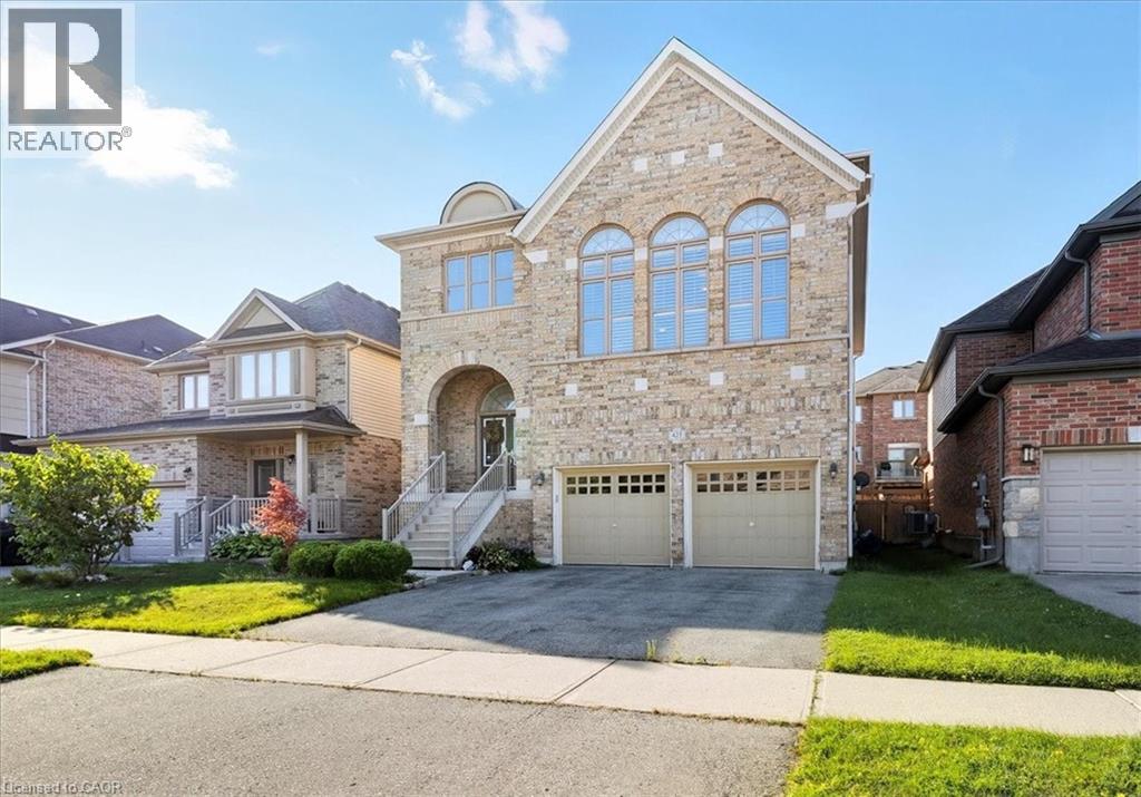 425 Rideau River St, Waterloo, ON N2V 2Y4