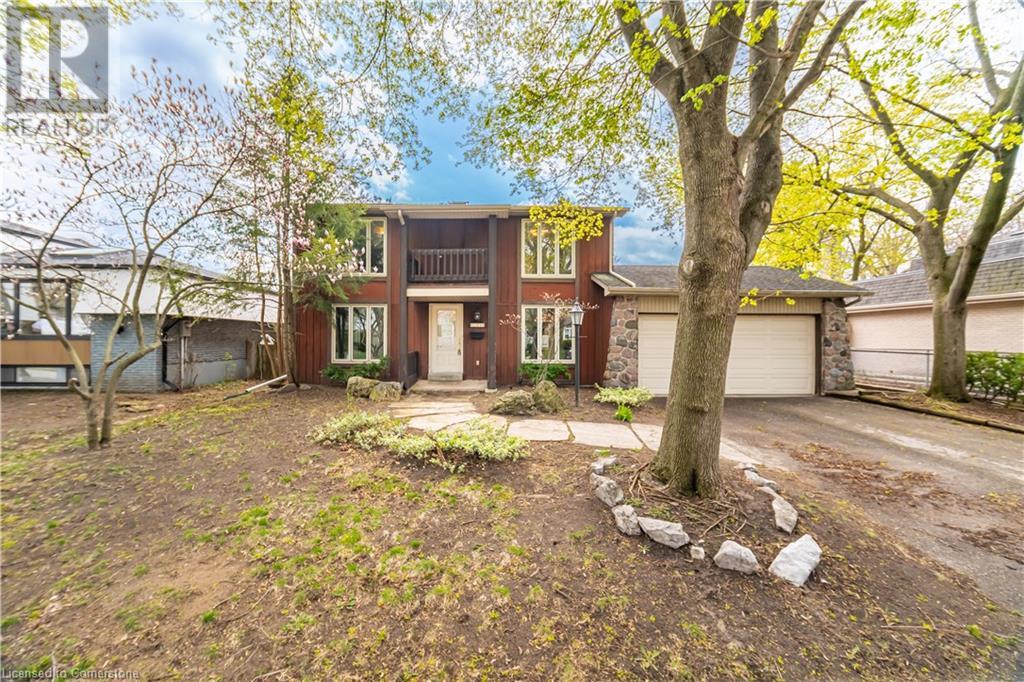 204 Arichat Rd, Oakville, ON L6J 5N4