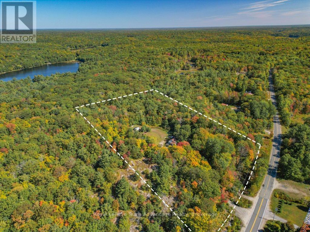 18 Horseshoe Lake Rd, Seguin, ON P2A 2W8