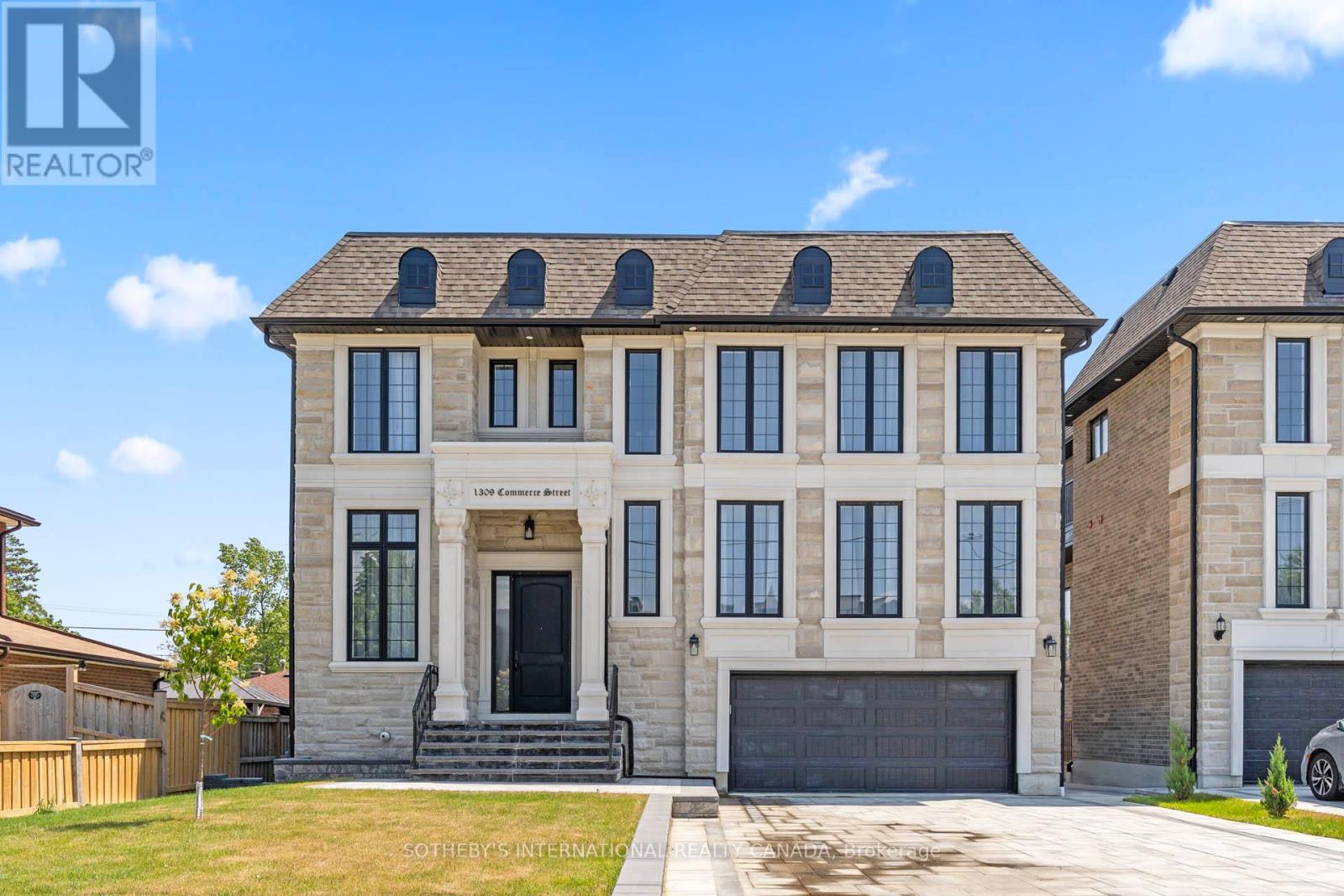1309 Commerce St, Pickering, ON L1W 1E1