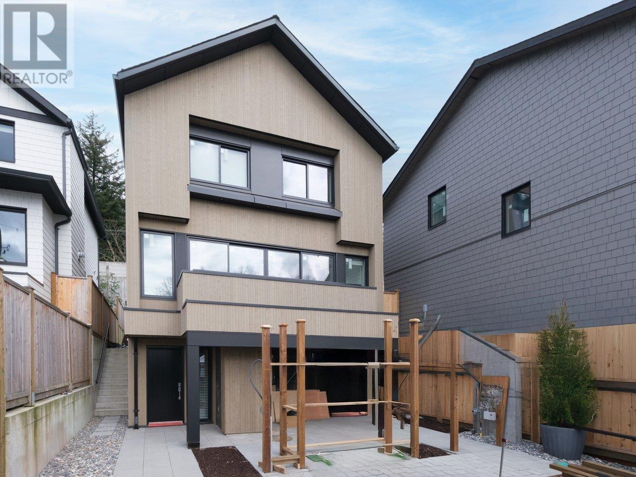 1119 E Keith Rd, North Vancouver, BC V7L 1X4