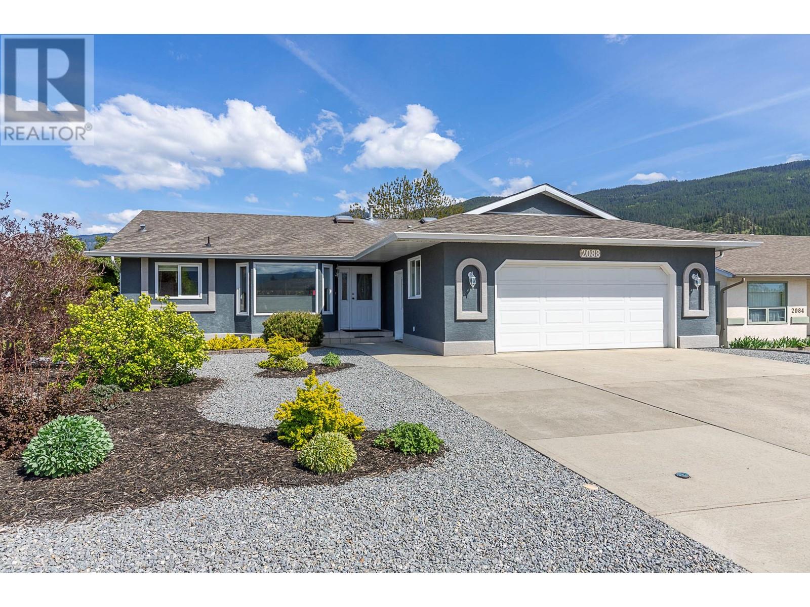 2088 Okanagan St, Armstrong, BC V4Y 0C4