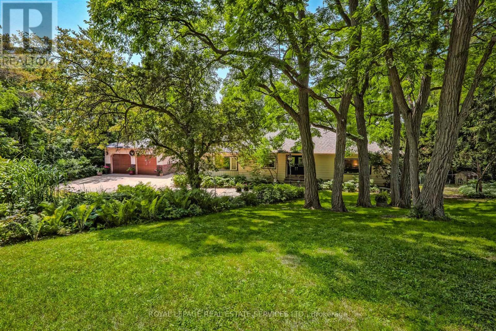 15624 Hurontario St, Caledon, ON L7C 2C4