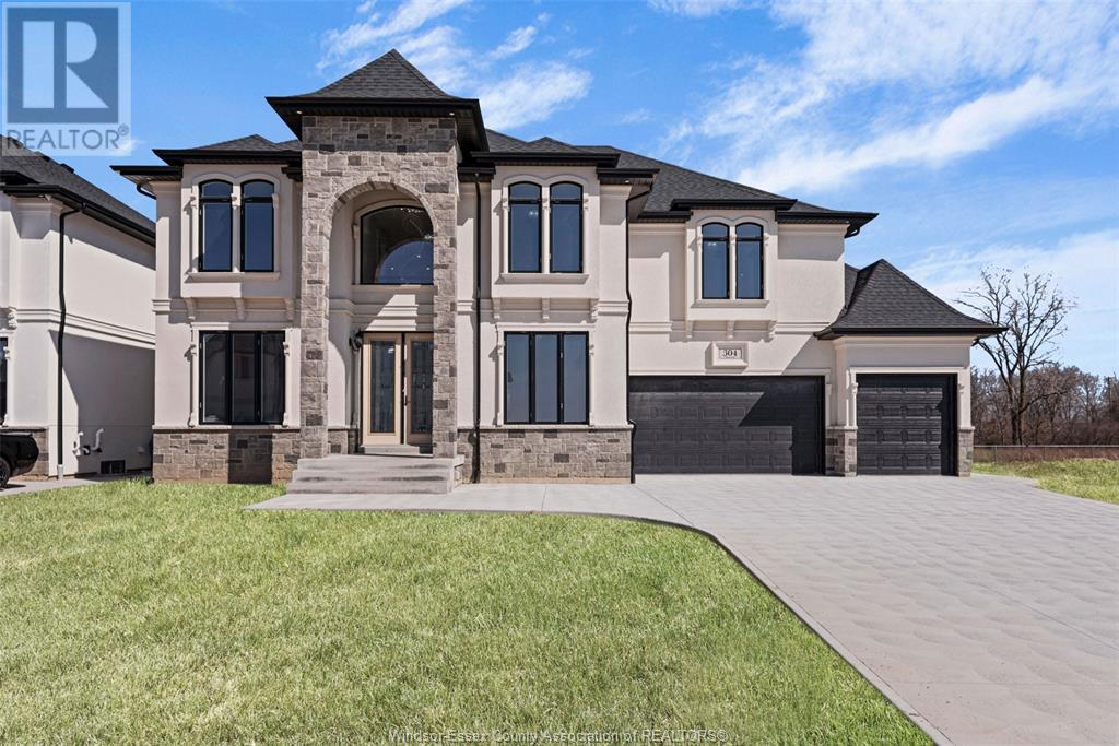 322 Benson, Amherstburg, ON N9V 0G7