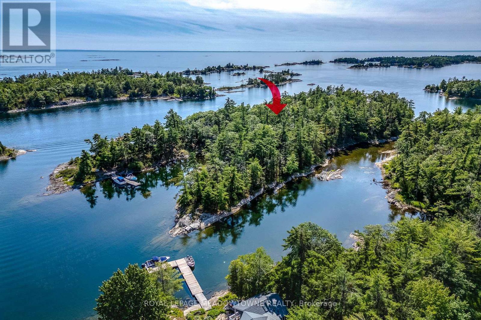 1 Gb466 Island Aka Tower Is, The Archipelago Archipelago South, ON P2A 1T2