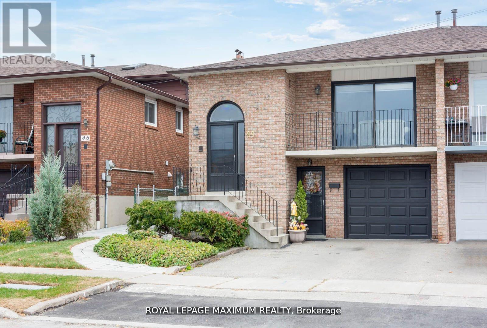 44 Flagstick Ct, Toronto York University Heights, ON M3J 3B8