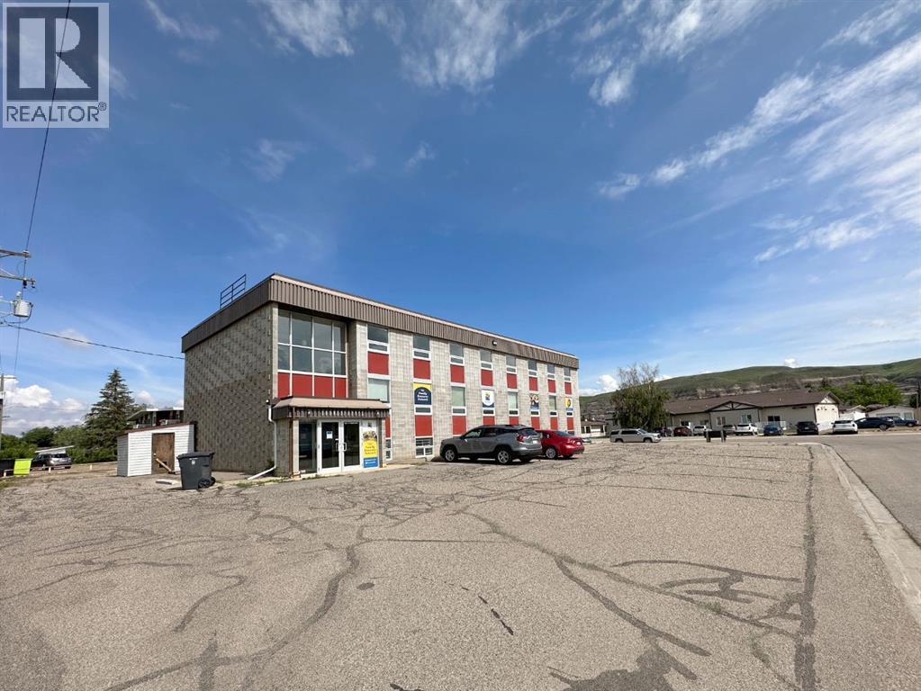 7 Street E Unit 601, Drumheller, AB T0J 0Y5