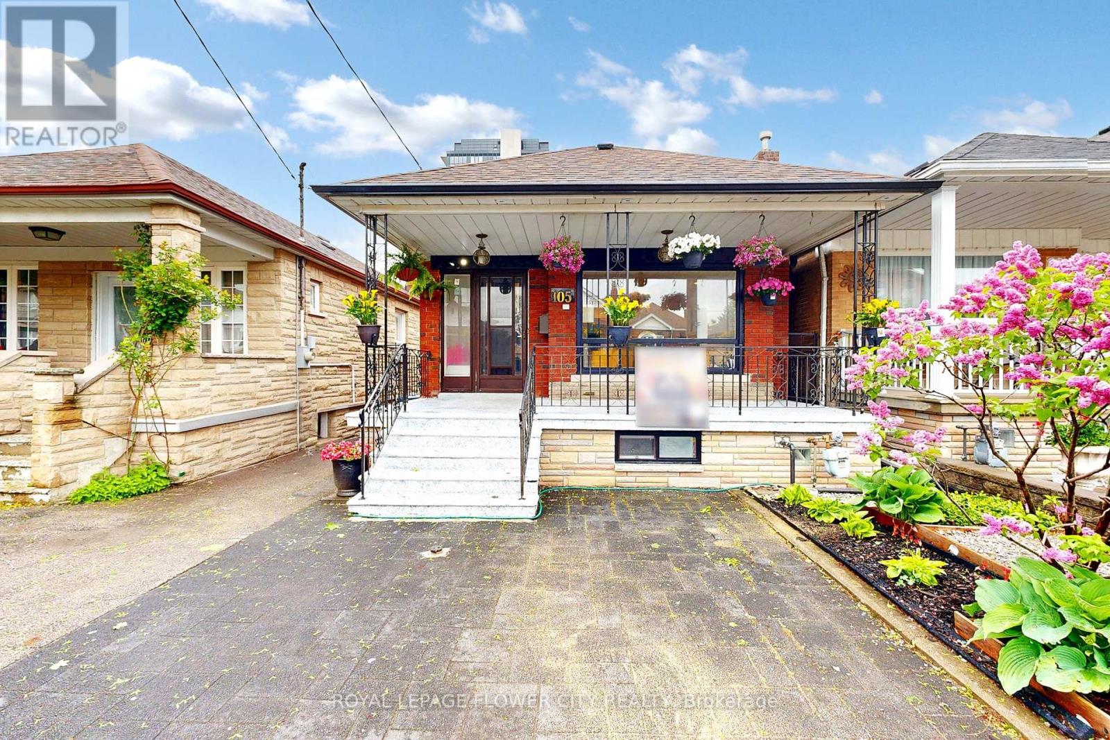 105 Livingstone Ave, Toronto, ON M6E 2L7