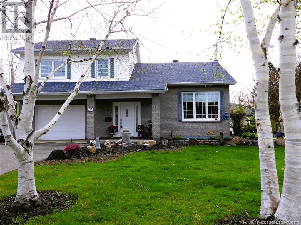 27 Lopoldcouturier Ave, Saint-jacques, NB E7B 1E3