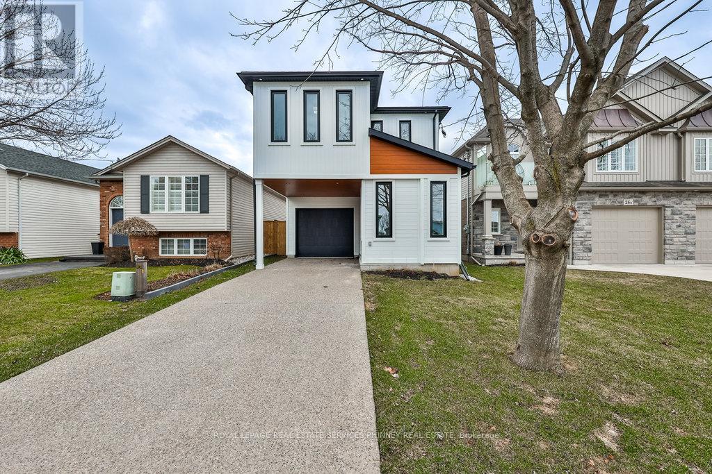 28 Lakeside Dr, St. Catharines, ON L2M 1P4