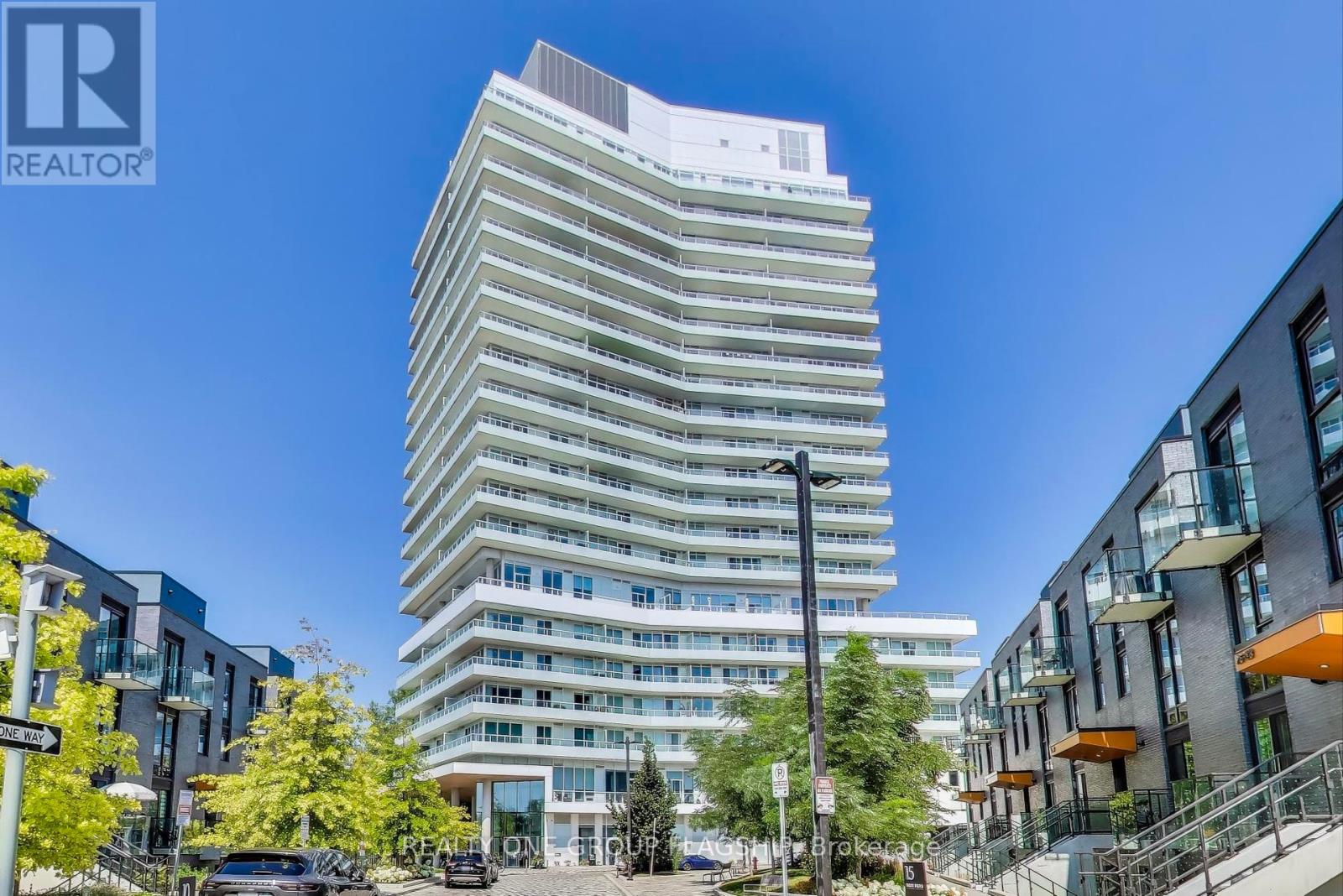 514 20 Brin Dr, Toronto, ON M8X 0B2