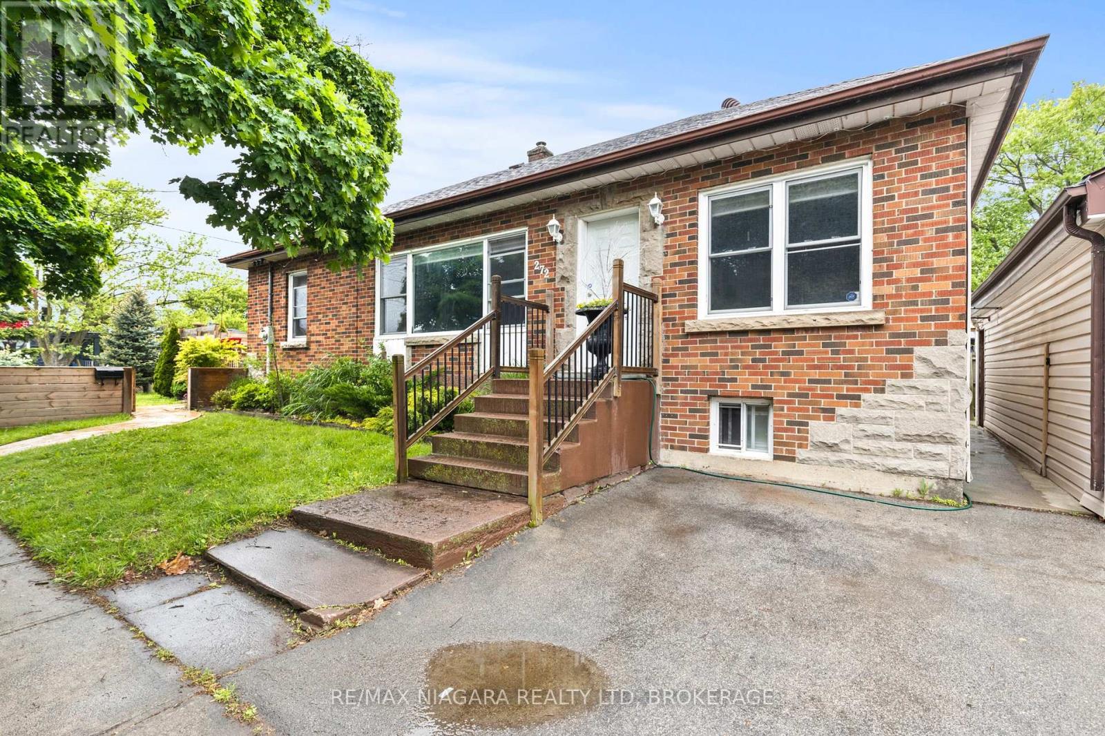 272 Wallace Ave S, Welland, ON L3B 1R6