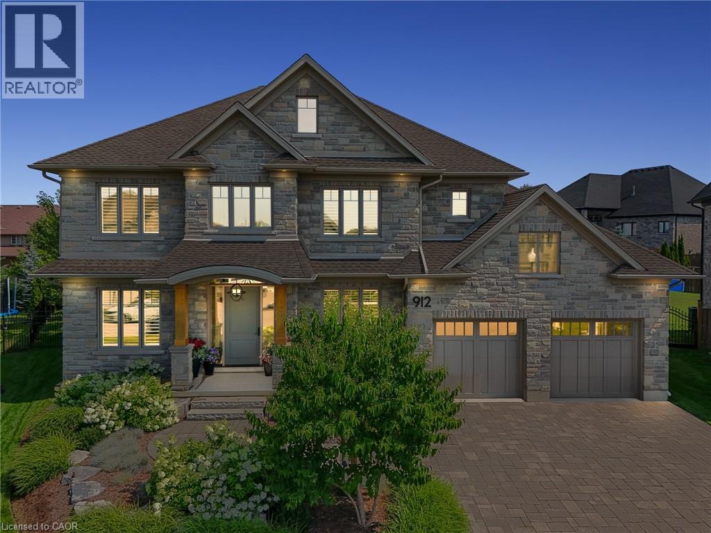 912 Fall Harvest Ct, Kitchener, ON N2P 0G6